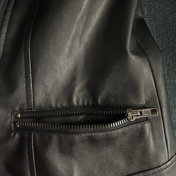 1990’s Vest Studded faux leather Sexy Biker Vibe - Picture 3 of 7